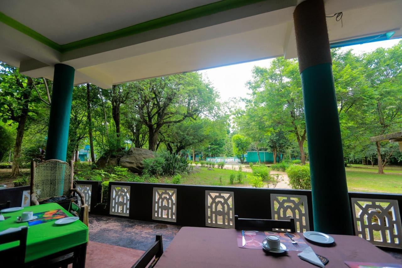 The Green Heaven Resort 锡吉里亚 外观 照片